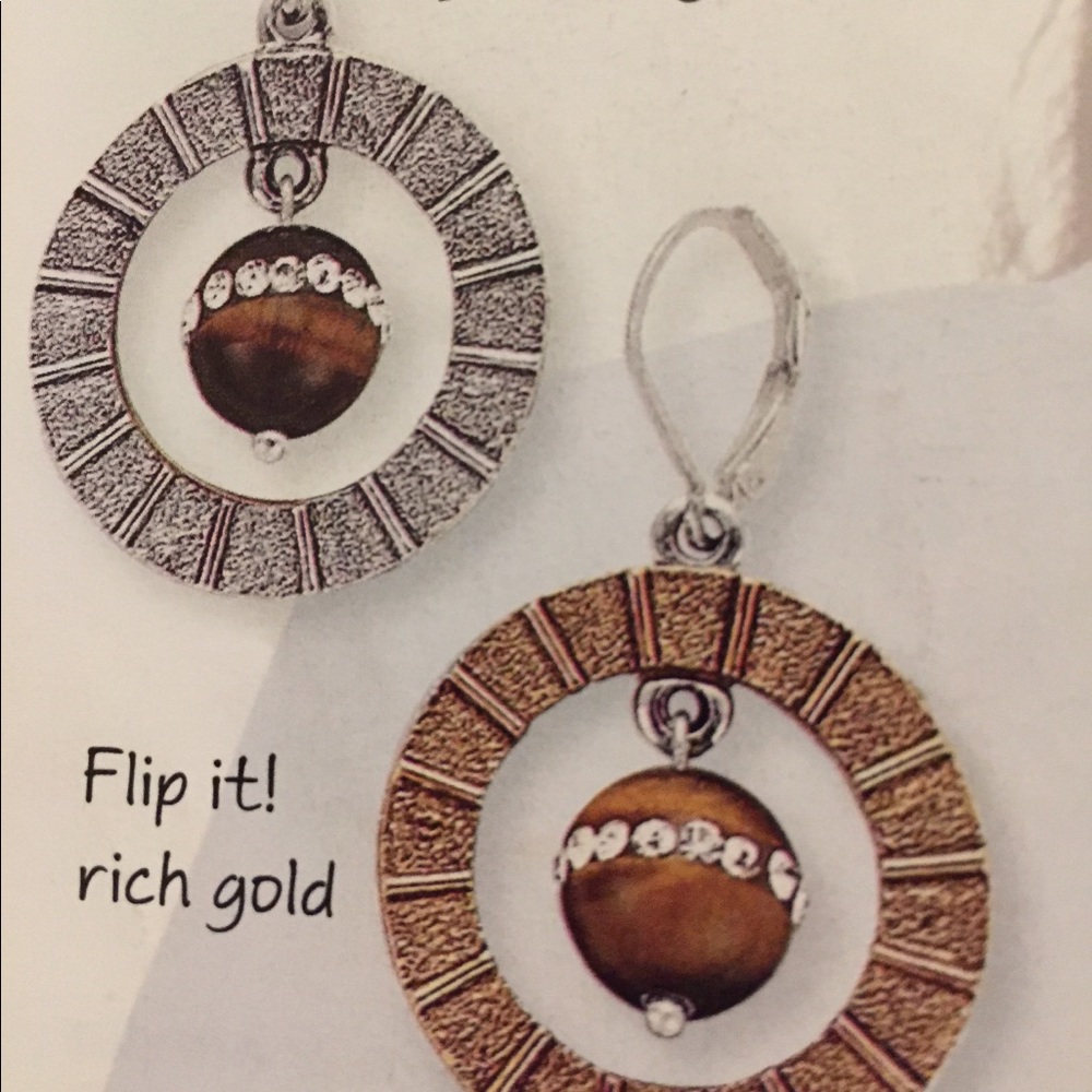 Reversible European wire earrings